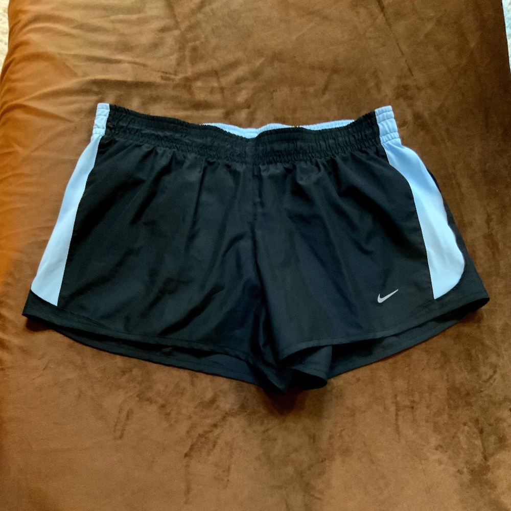 Nike L Black Blue Running Shorts Active Sporty Running Gym Outdoor Adventure